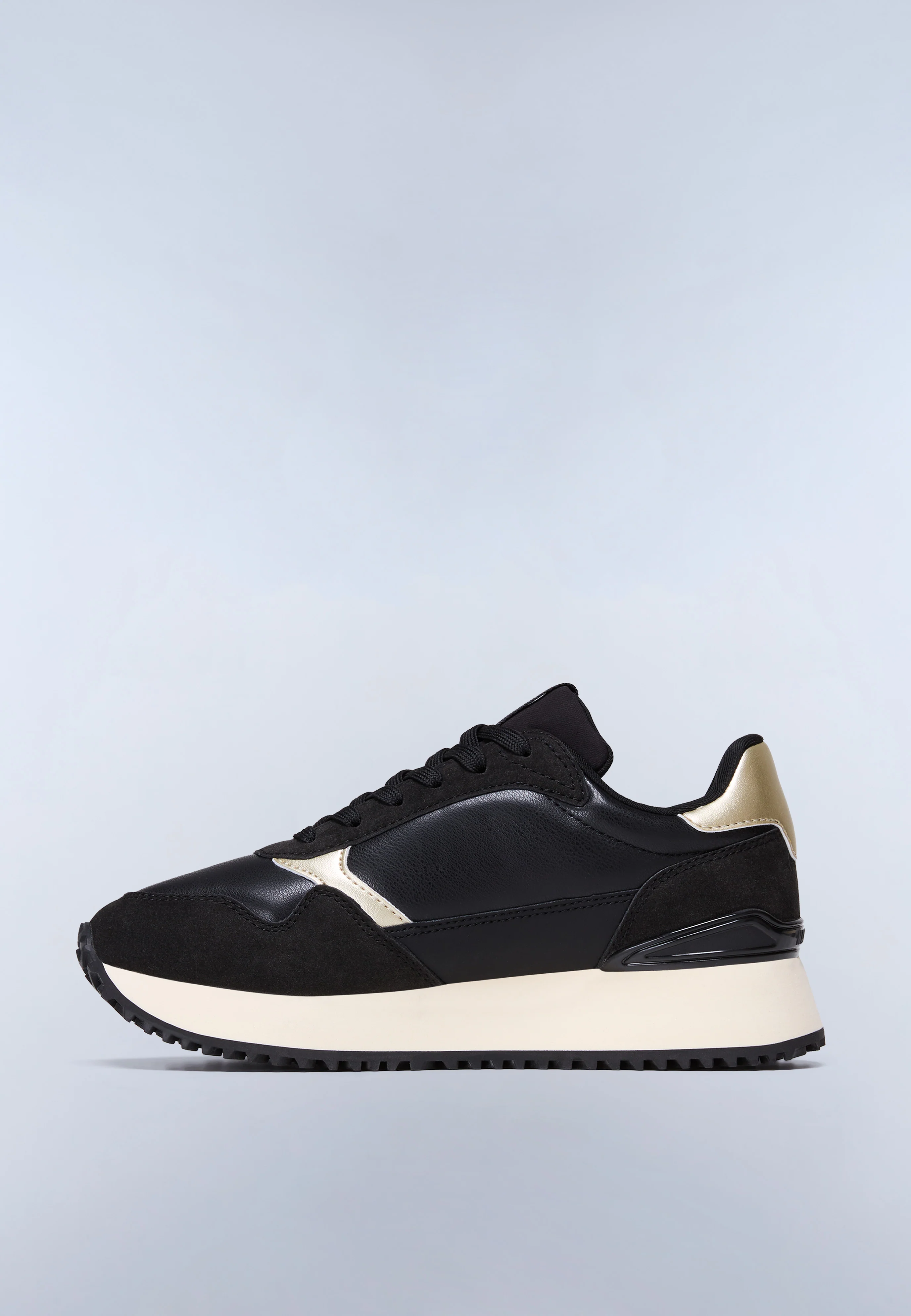 Astra Mono Trainers - Image 3