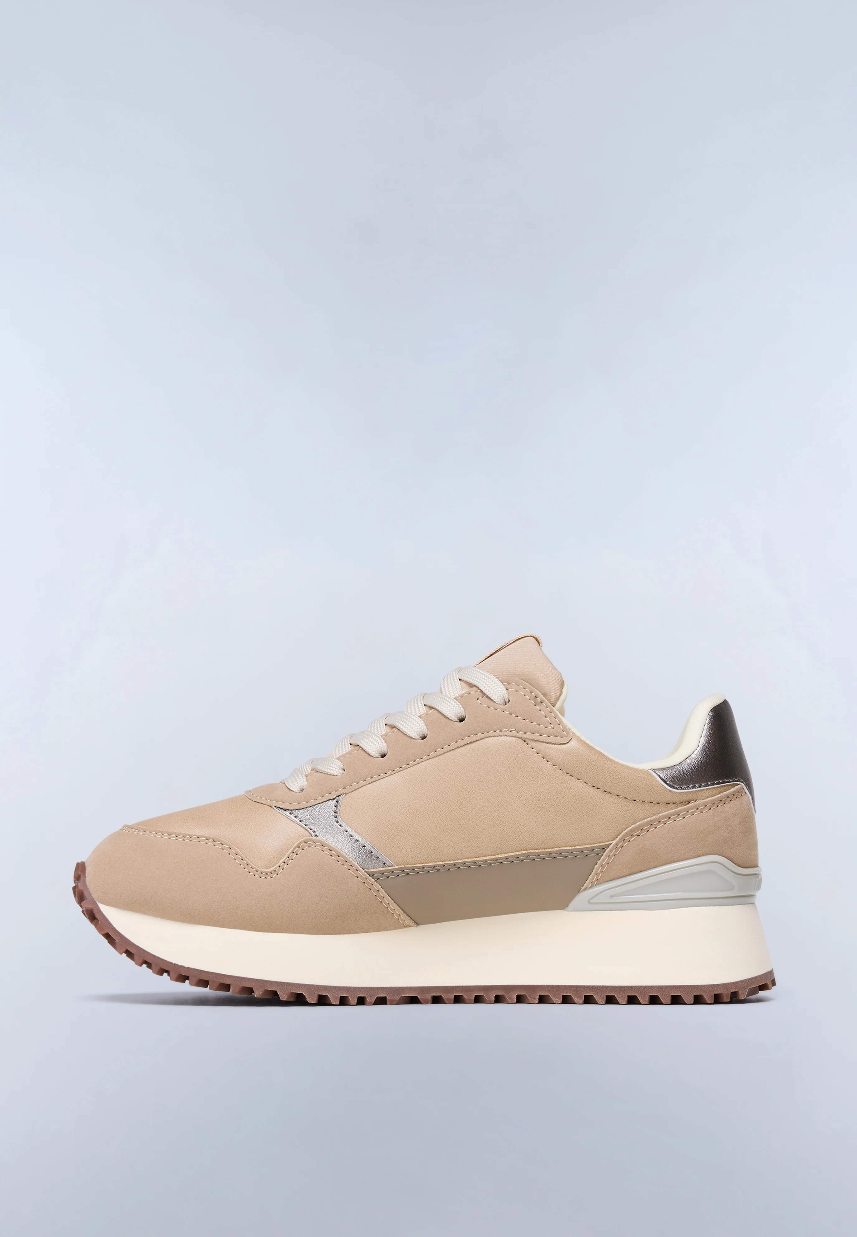 Astra Mono Trainers - Image 3