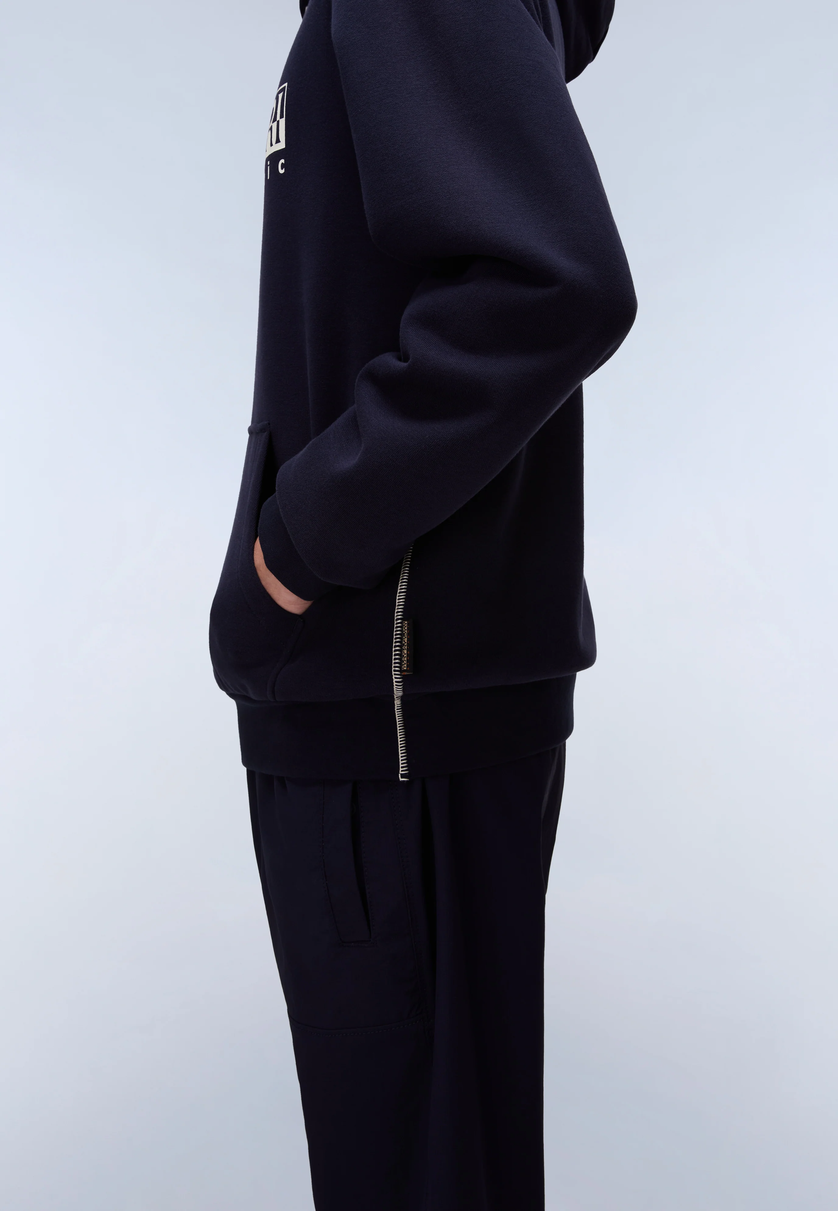 Aylmer Winter Hoodie - Image 6