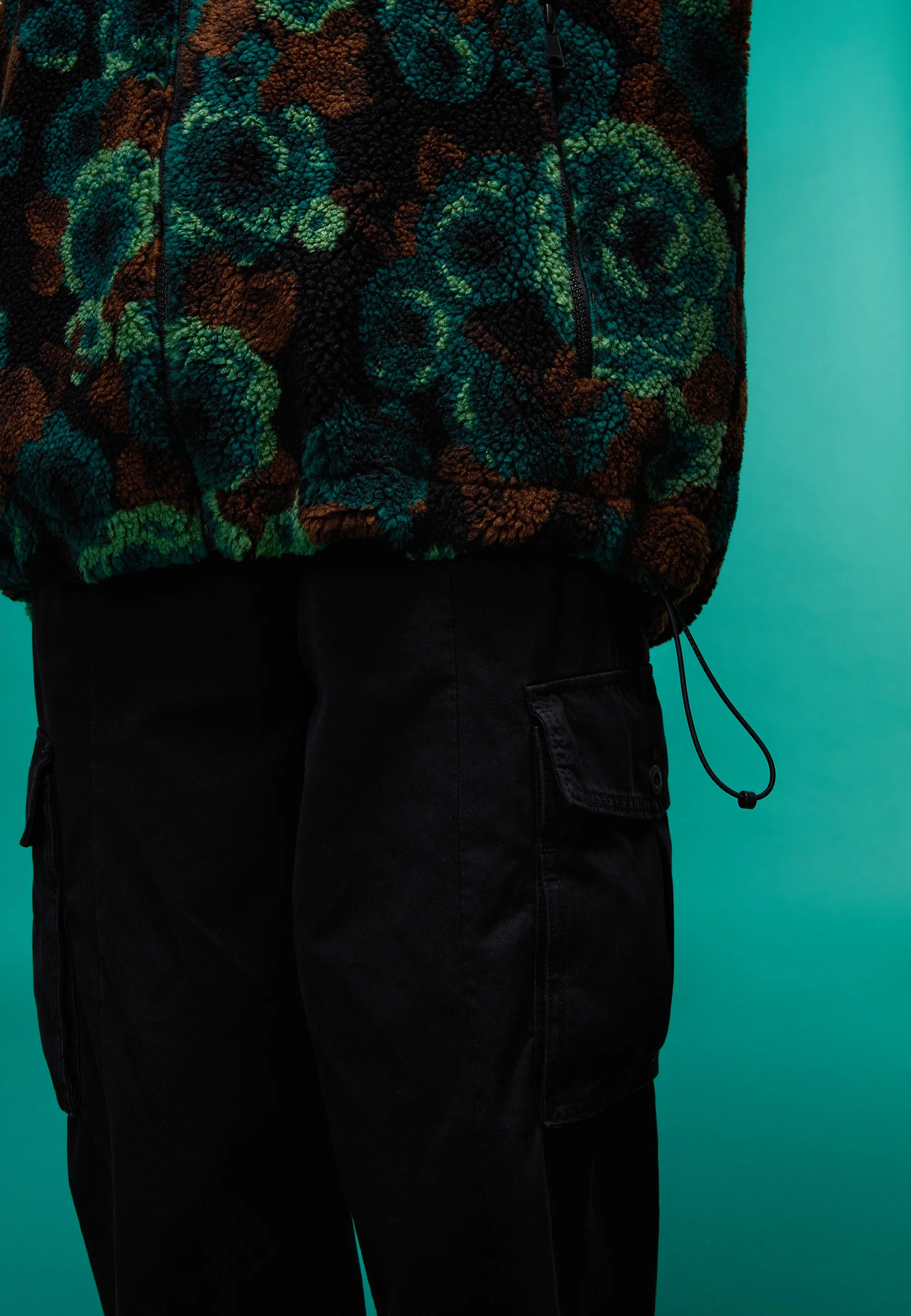Emin Jacquard Fleece Vest - Image 6
