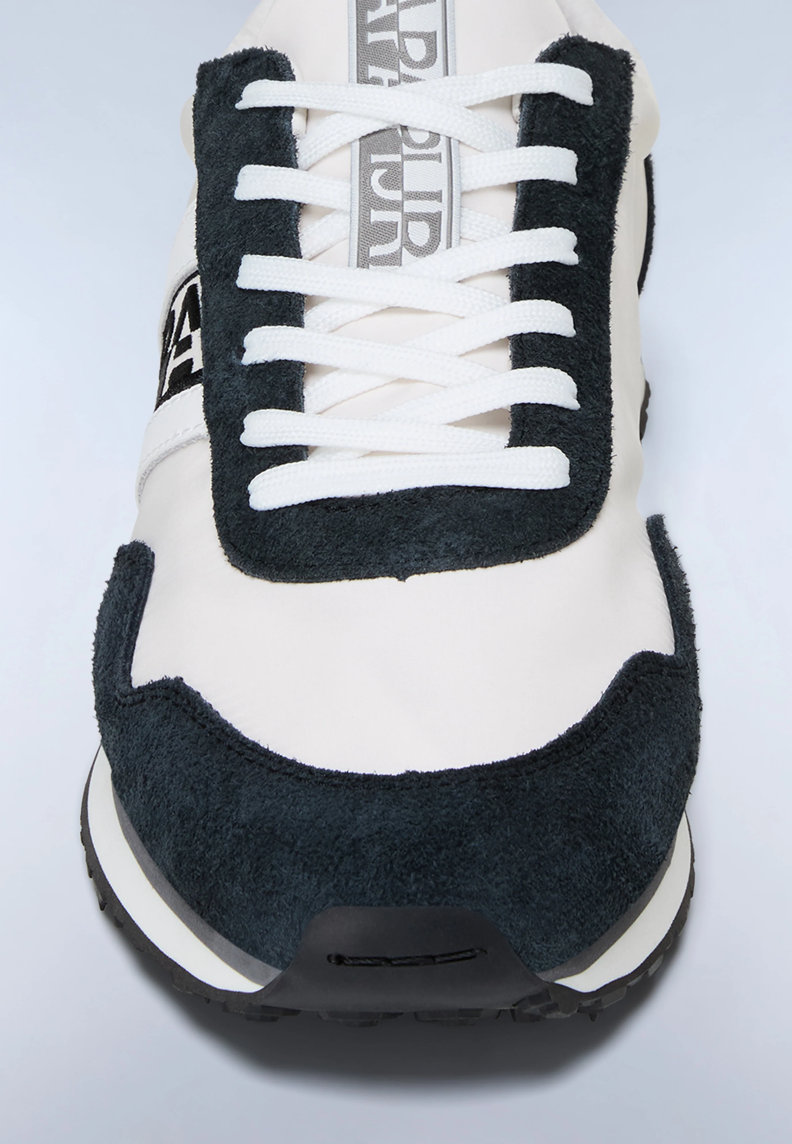Trainers Shard - Image 7