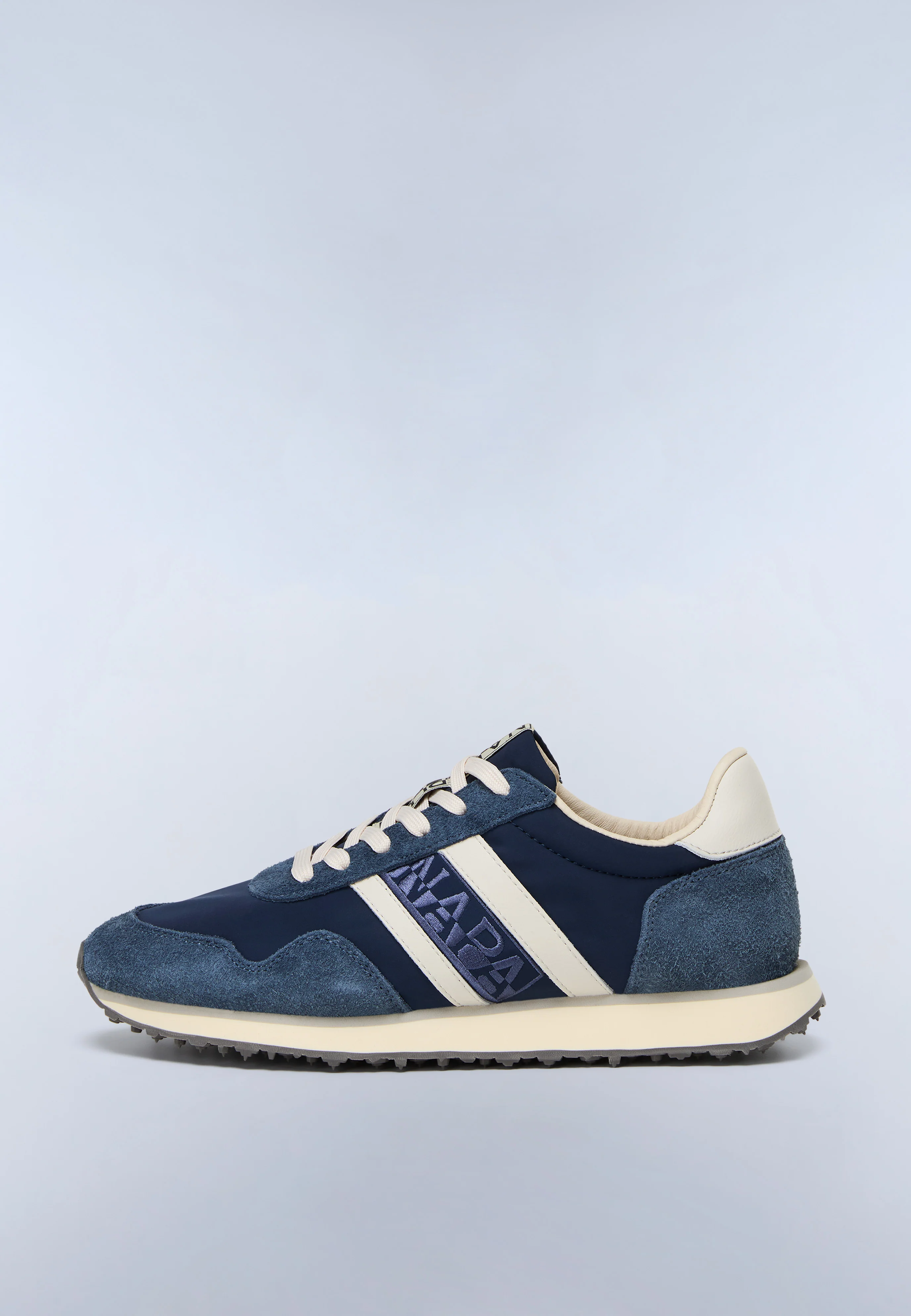 Trainers Shard - Image 3